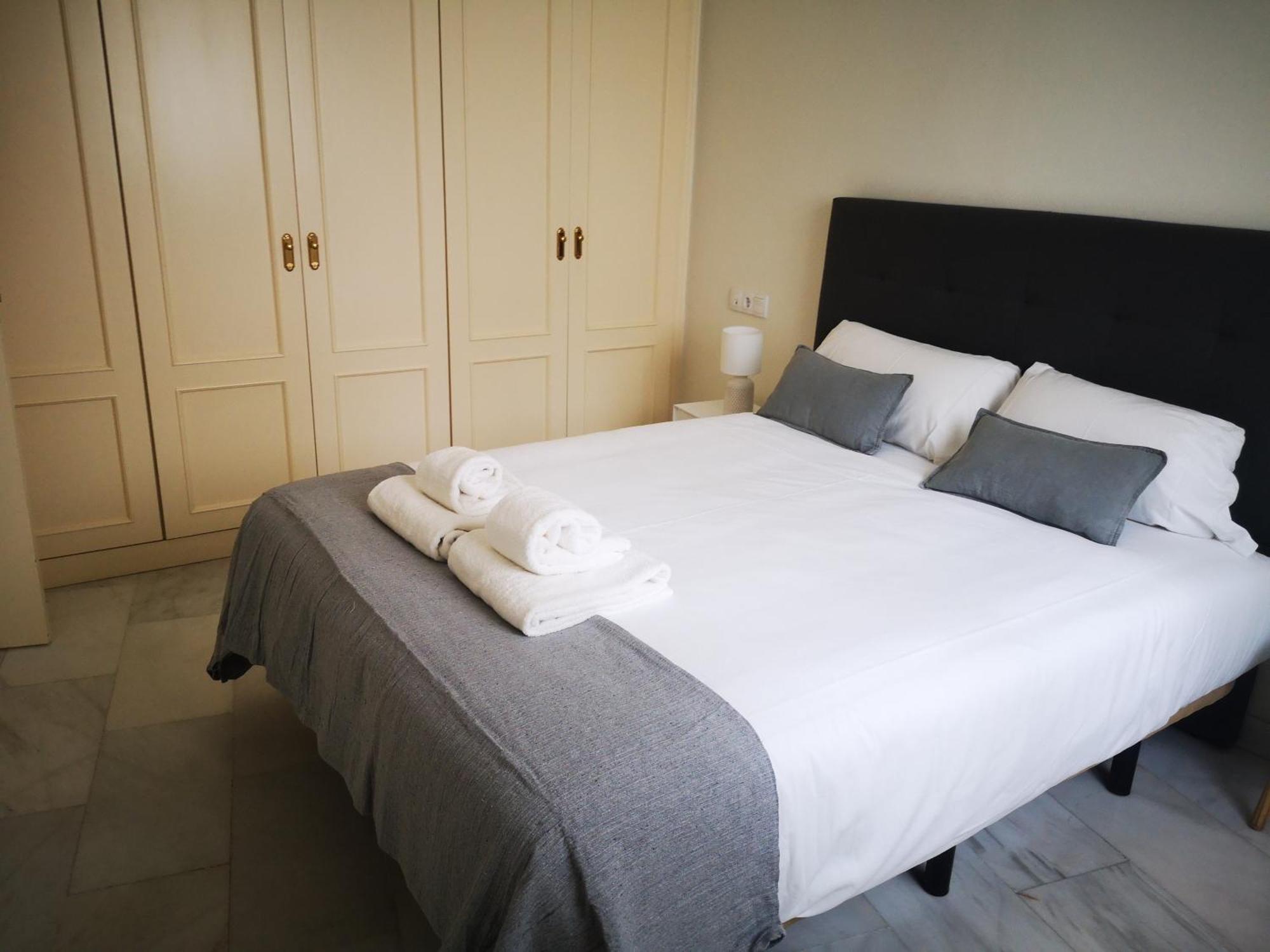 Charming Bright Apartment With Balconies On Cuesta Del Rosario 세비야 외부 사진
