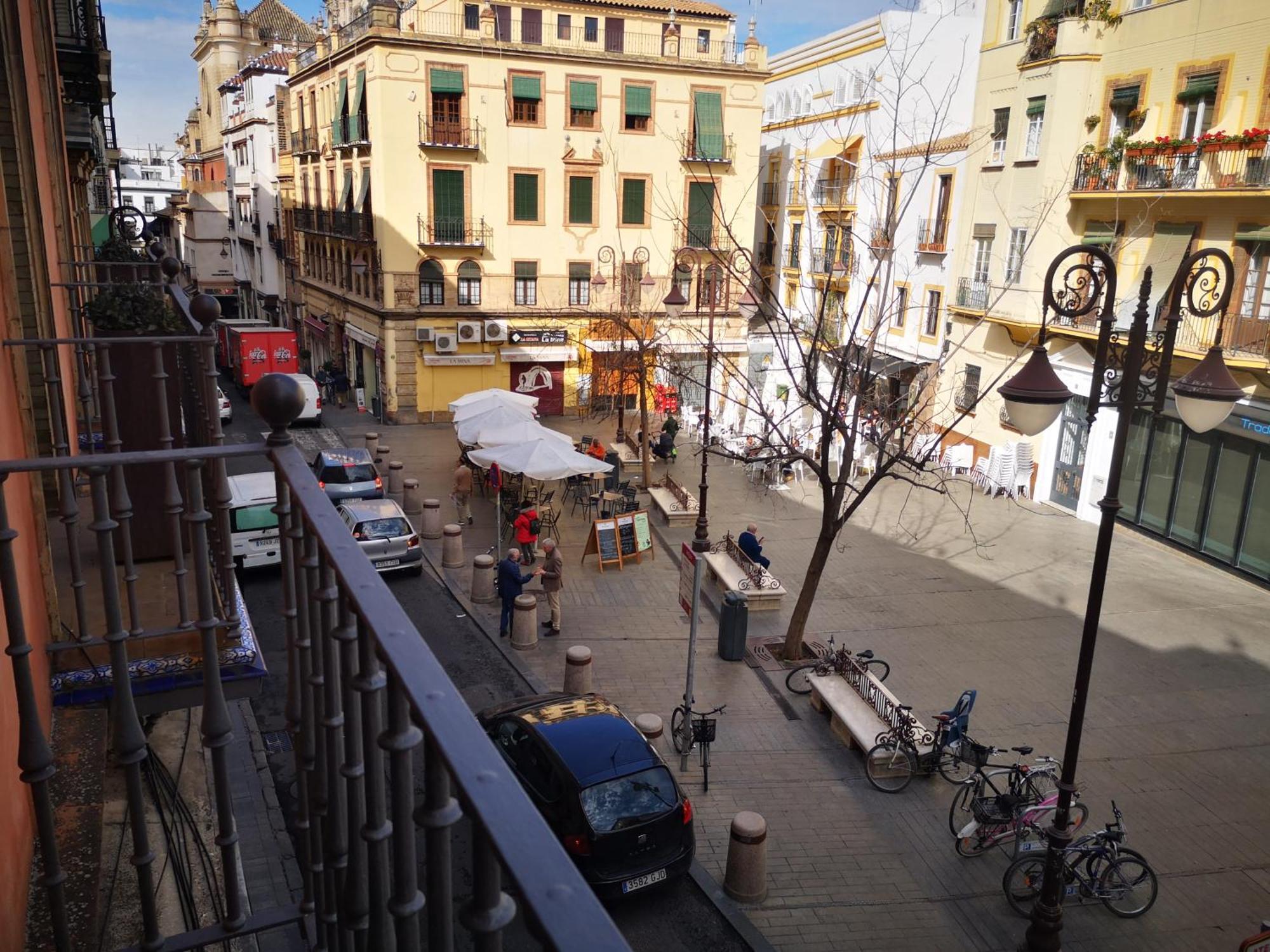 Charming Bright Apartment With Balconies On Cuesta Del Rosario 세비야 외부 사진