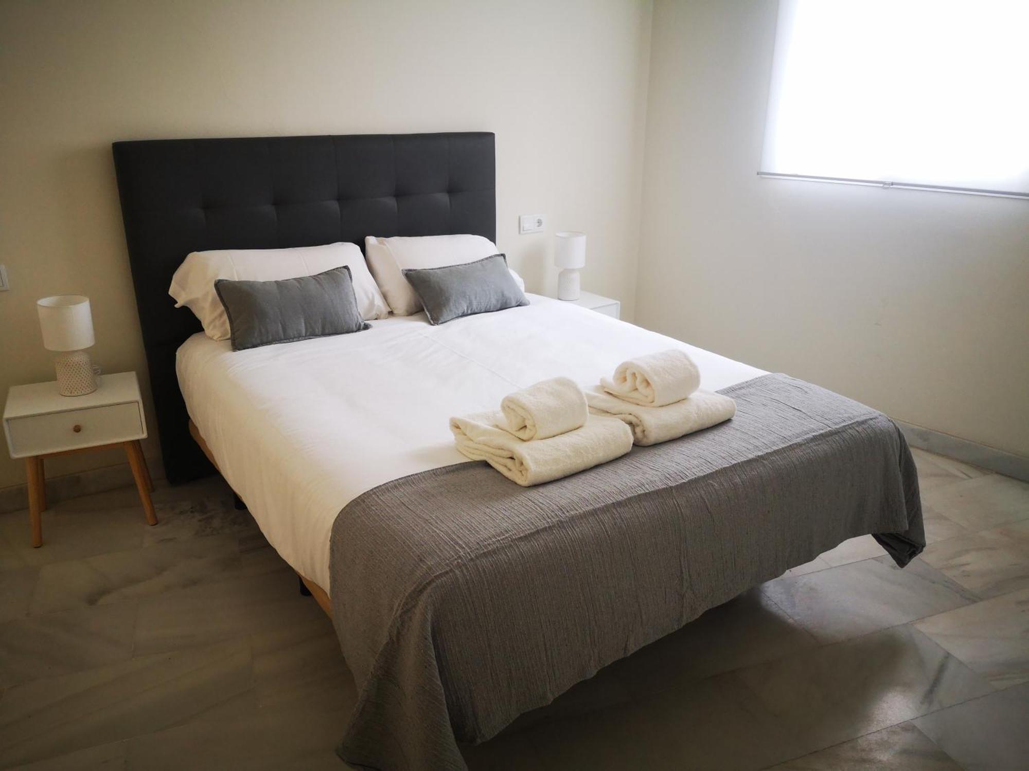 Charming Bright Apartment With Balconies On Cuesta Del Rosario 세비야 외부 사진